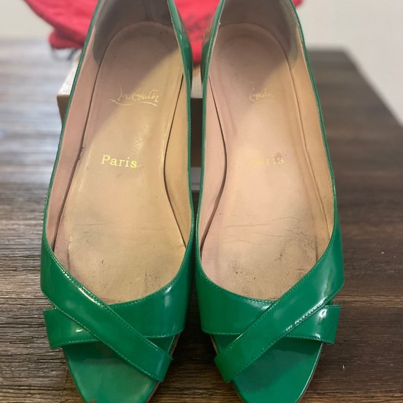 Christian Louboutin - Green Patent - peep toe flats - sz 38.5 - AUTHENTIC - Picture 7 of 7